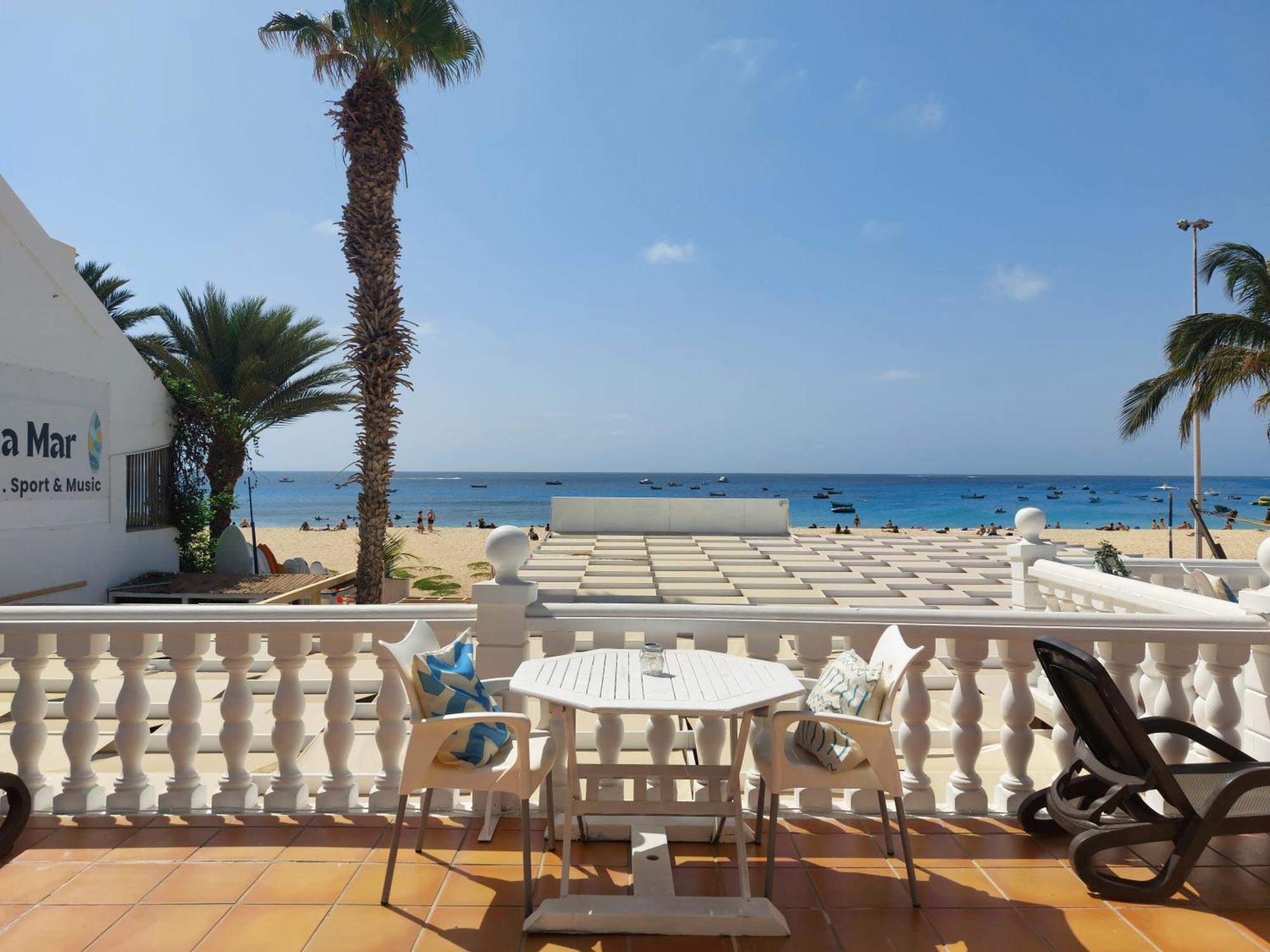 Vista Mar - Seafront Holiday Apartments Santa Maria Buitenkant foto