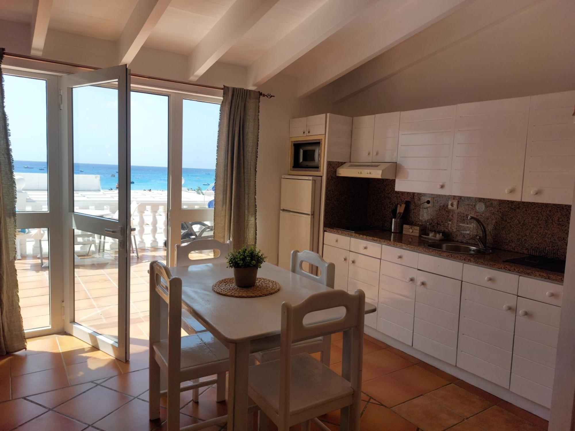 Vista Mar - Seafront Holiday Apartments Santa Maria Buitenkant foto